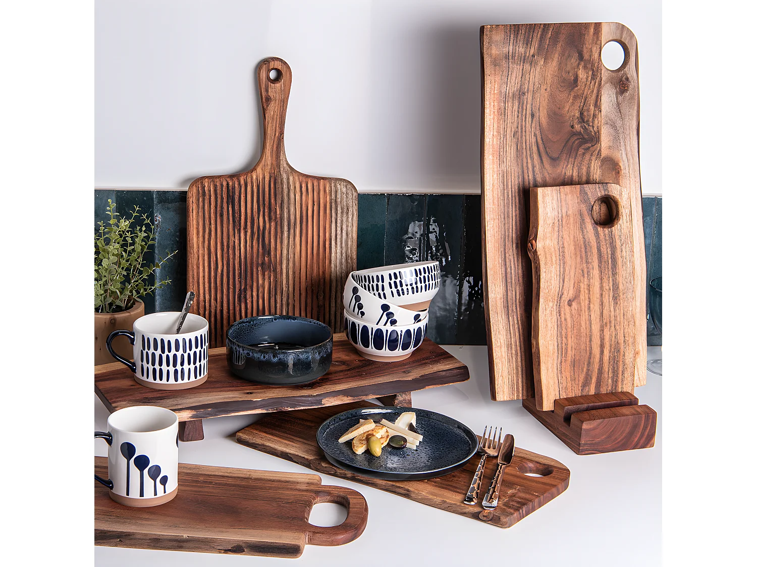 Planche à découper manche strié 44x25 cm Wild