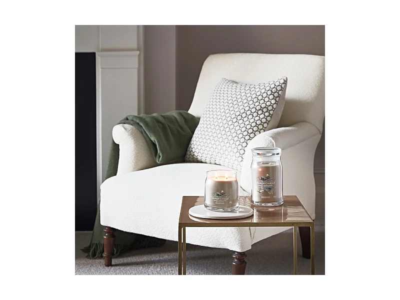 Bougie signature ambre et bois de santal modèle moyen