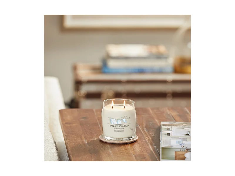 Bougie signature coton frais modèle moyen