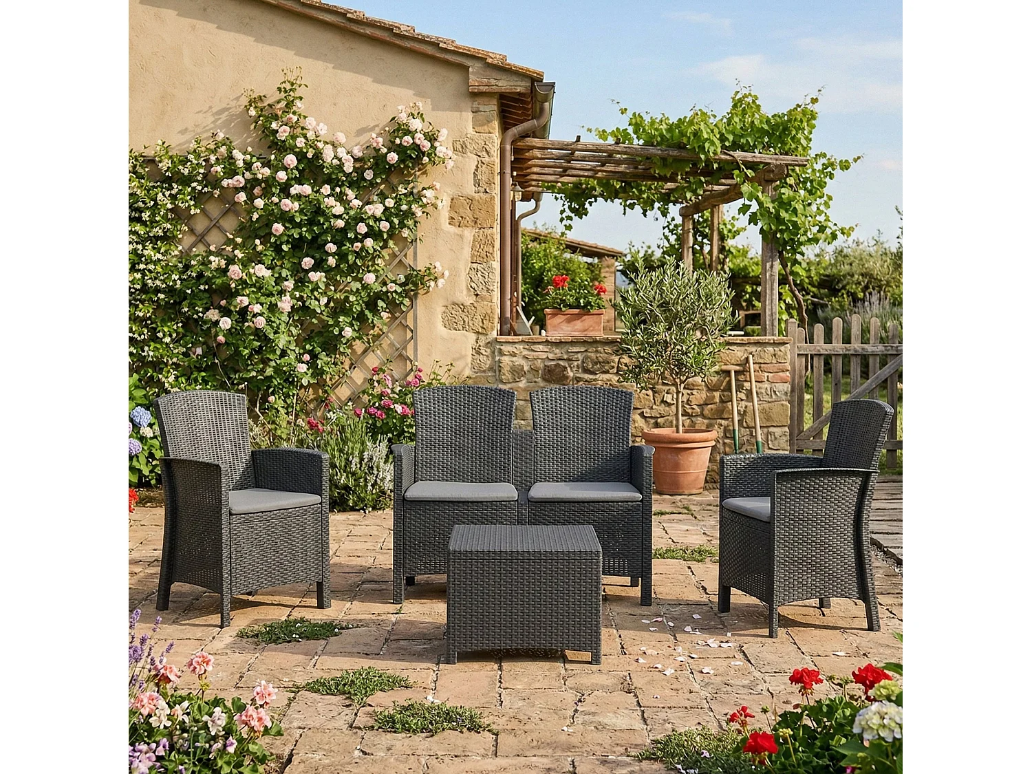 Ensemble de salon d'extérieur Dmorat, Salon de jardin avec coussins, Salon d'intérieur effet rotin, 100% Made in Italy, Anthracite