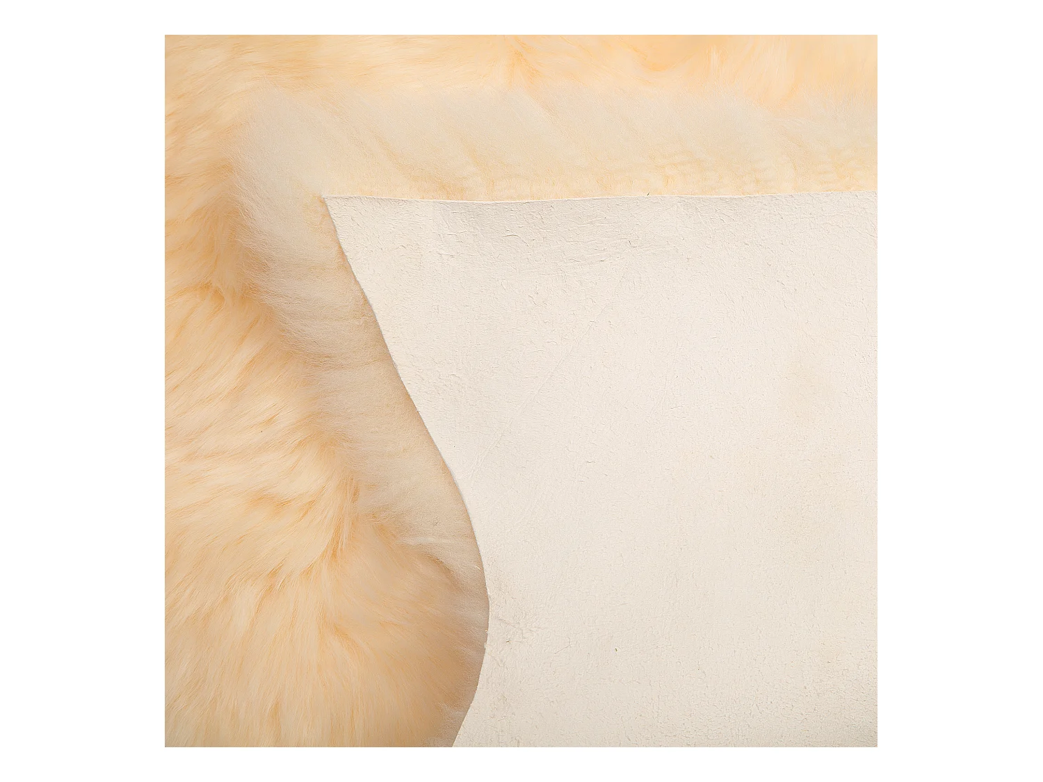 Pelle di pecora beige ULURU