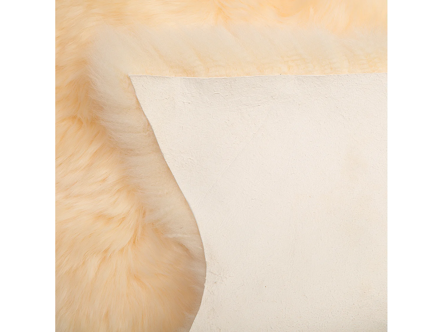 Skóra owcza beżowa ULURU