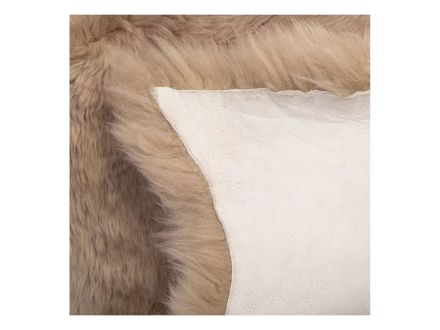Schapenvel lichtbruin 100-110 x 65 cm ULURU