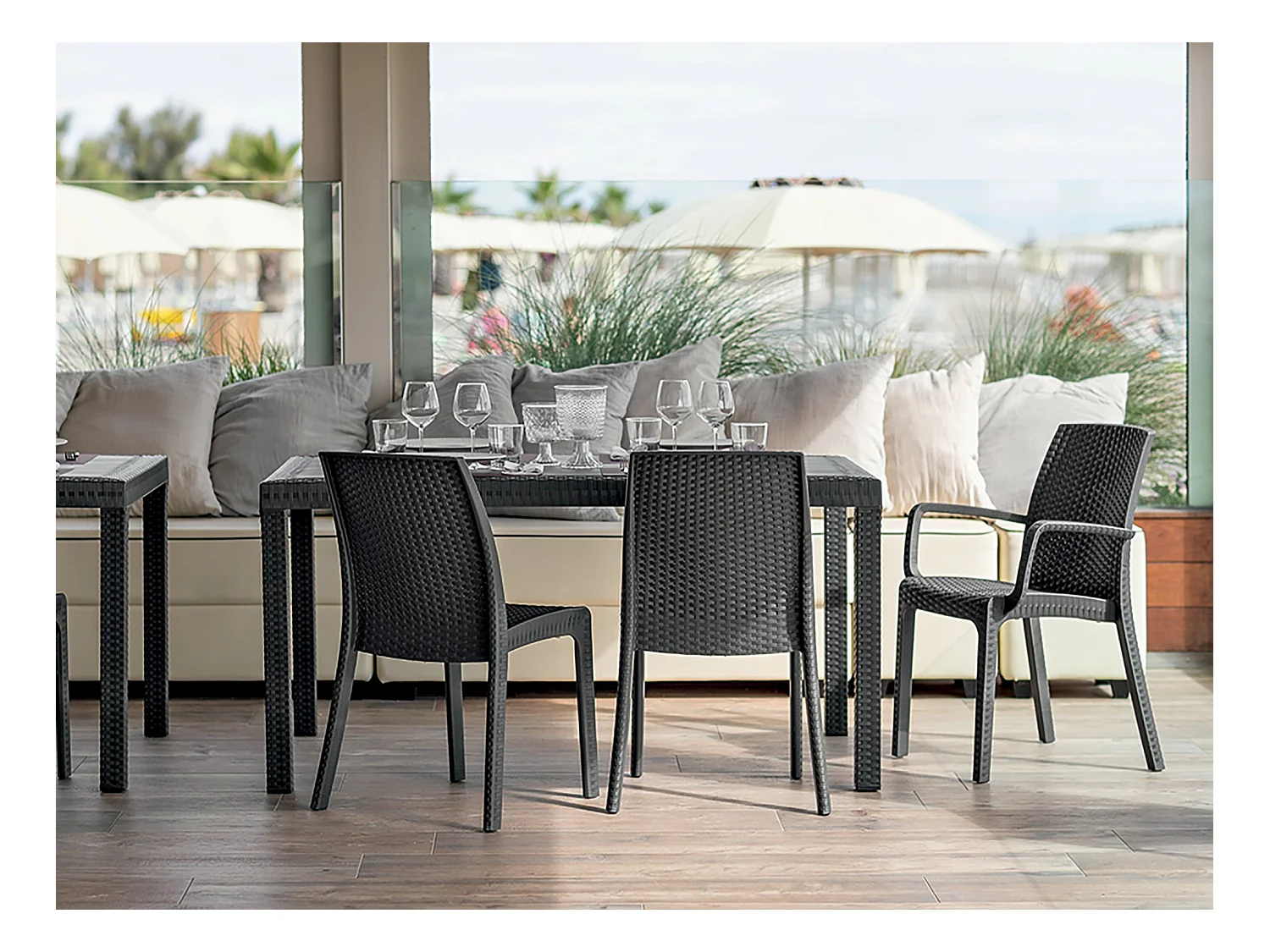 Mesa de exterior Debueh, Mesa de jardín rectangular, Mesa de jardín multiusos efecto ratán, 100% Made in Italy, 150x90h74 cm, Antracita