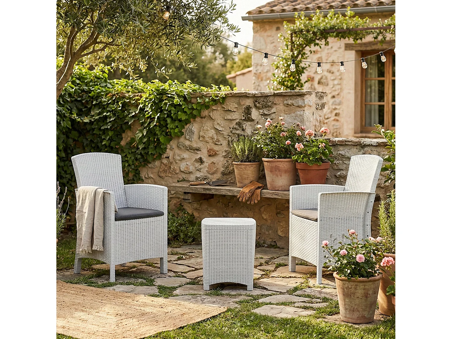Ensemble de salon d'extérieur Dfre, Ensemble de jardin avec coussins, Ensemble de salon d'intérieur effet rotin, 100% Made in Italy, Blanc