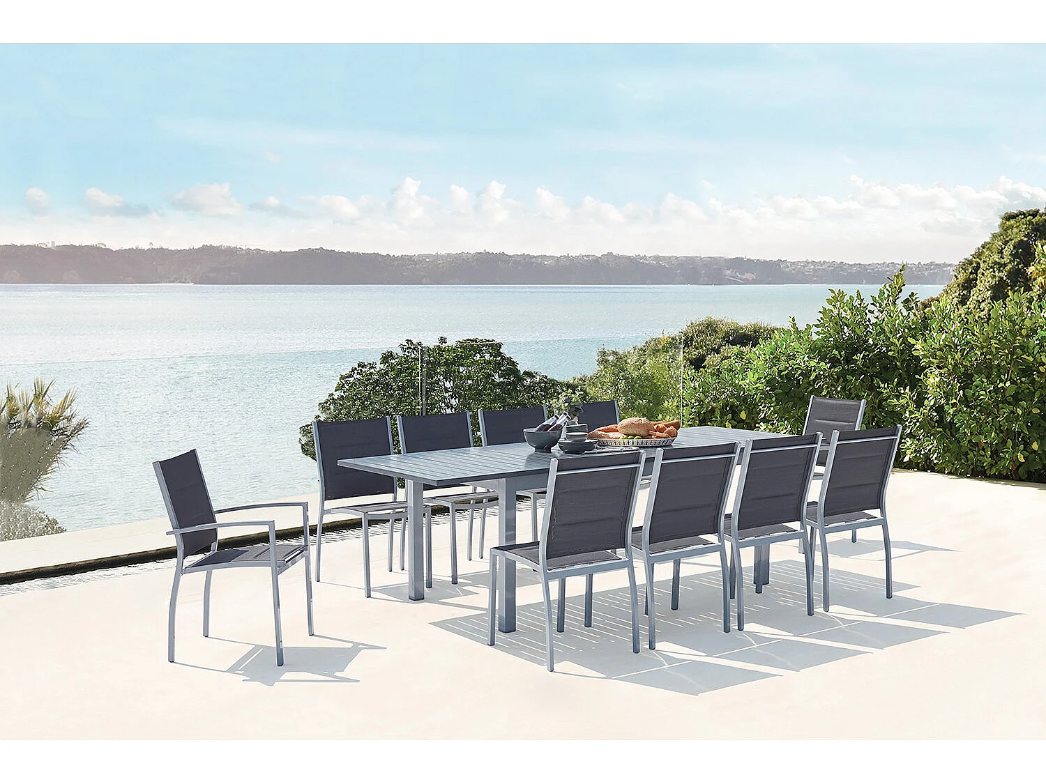 Uitschuifbare tuinset van grijs aluminium AREZZO - 10 personen