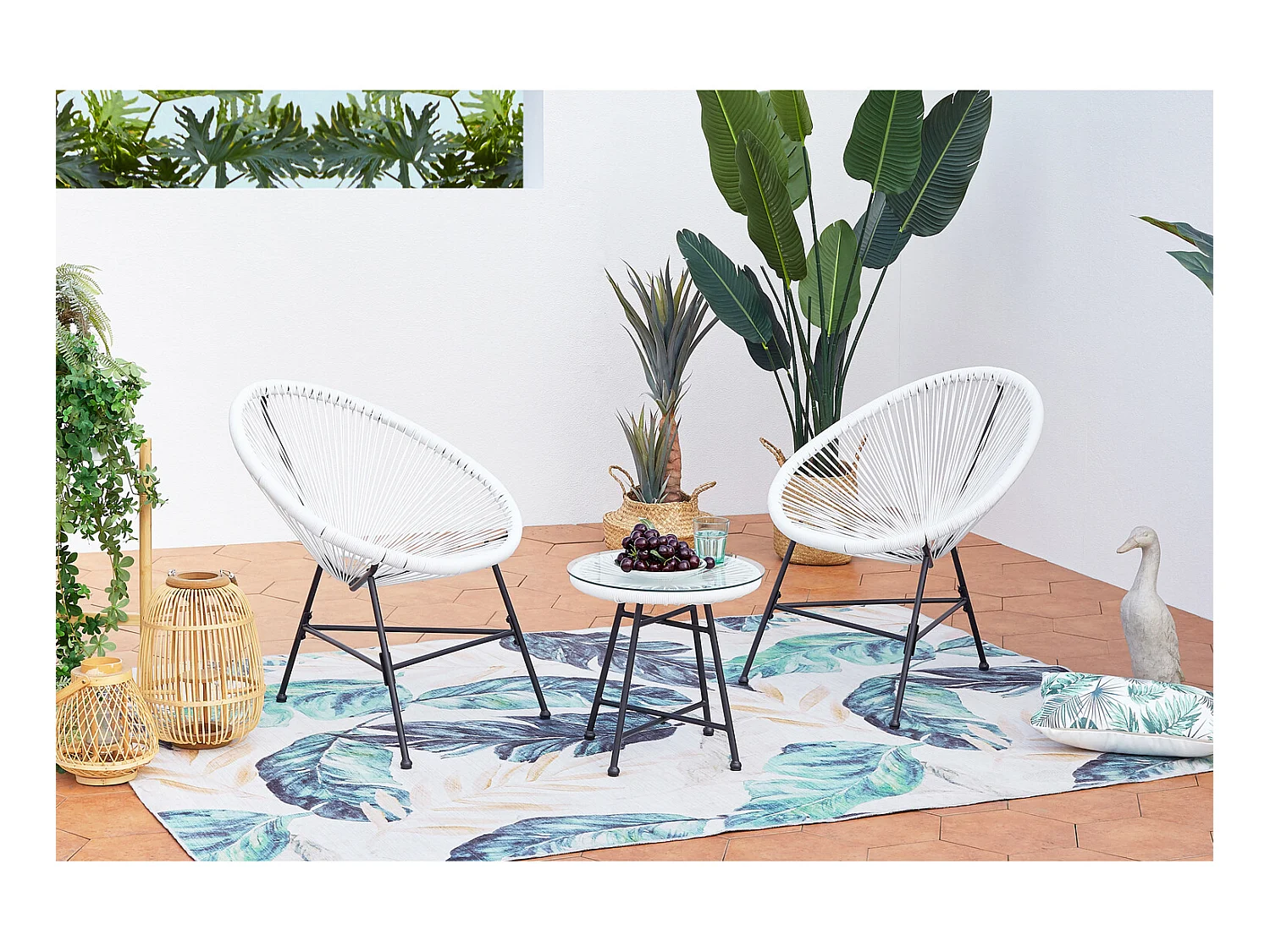 Salon de jardin 2 fauteuils ronds et table basse blanc ACAPULCO