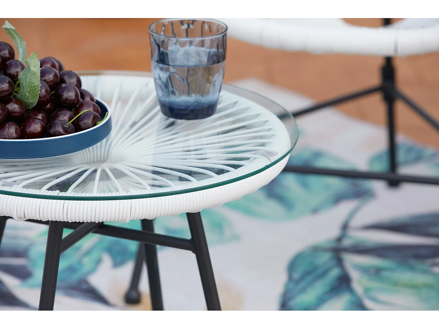 Loungeset 2 Ei-vormige Fauteuils + Lage Tafel Wit Mexicaans Design ACAPULCO Retro van Epoxy Gecoat Staal