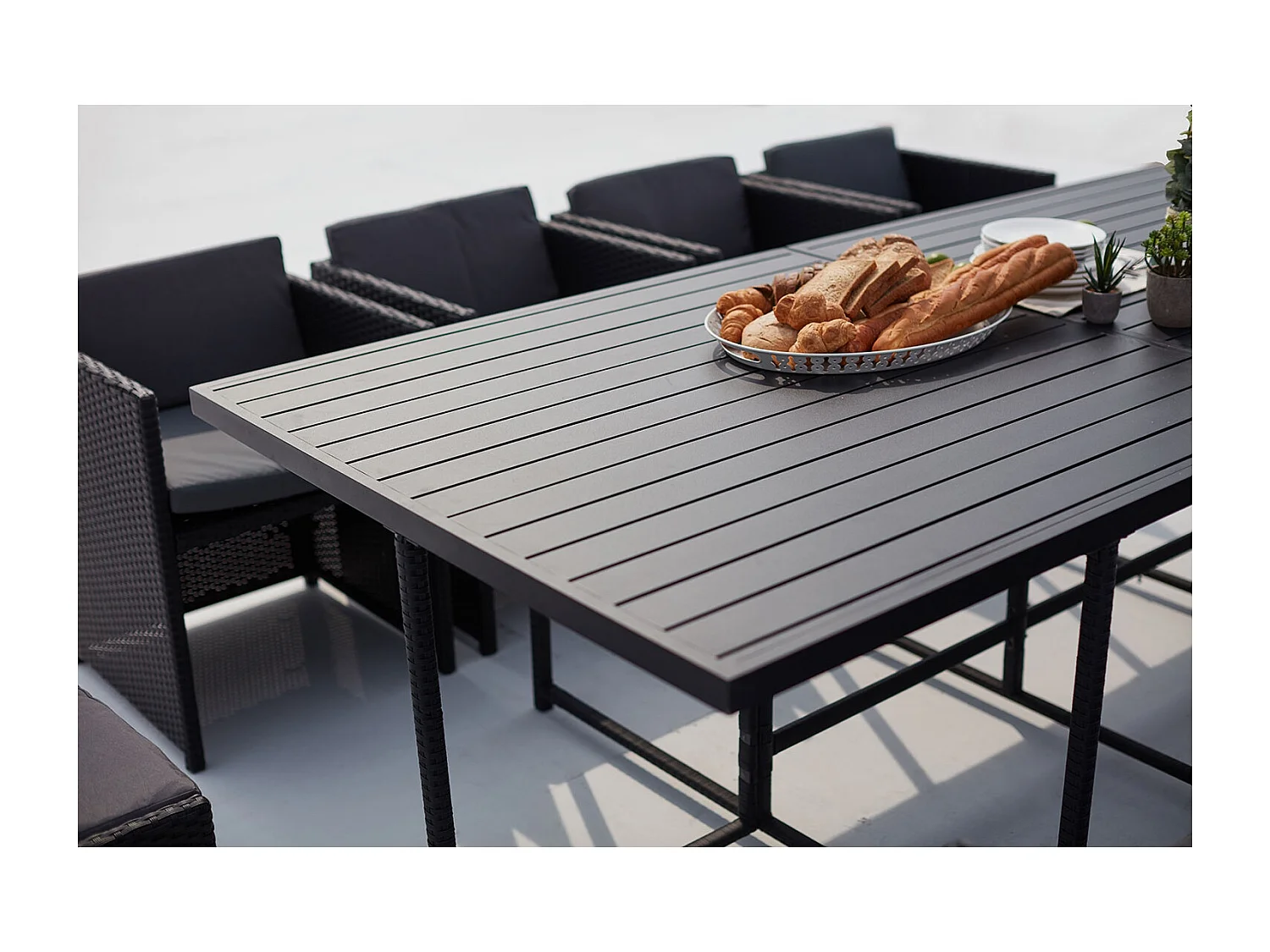 Inklapbare loungeset voor de tuin met 12 zitplaatsen van gevlochten kunststof en aluminium zwart/grijs SUNSET