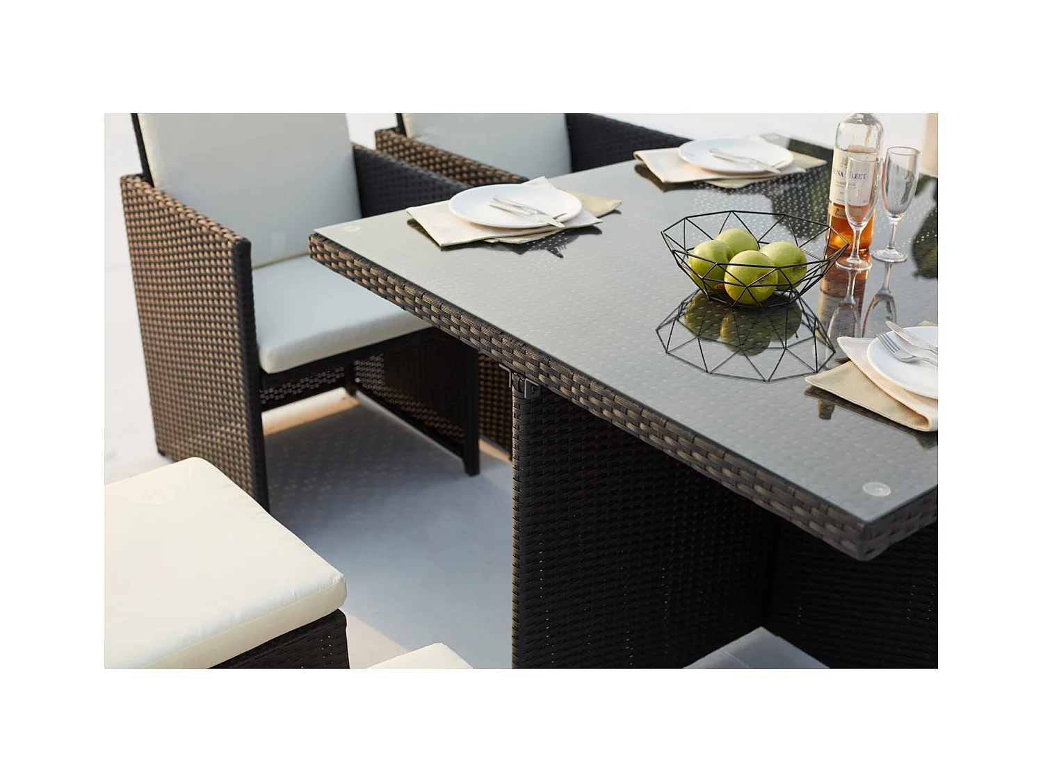 Salotto da giardino a incasso 8 posti resina intrecciata bianco/nero MONACO