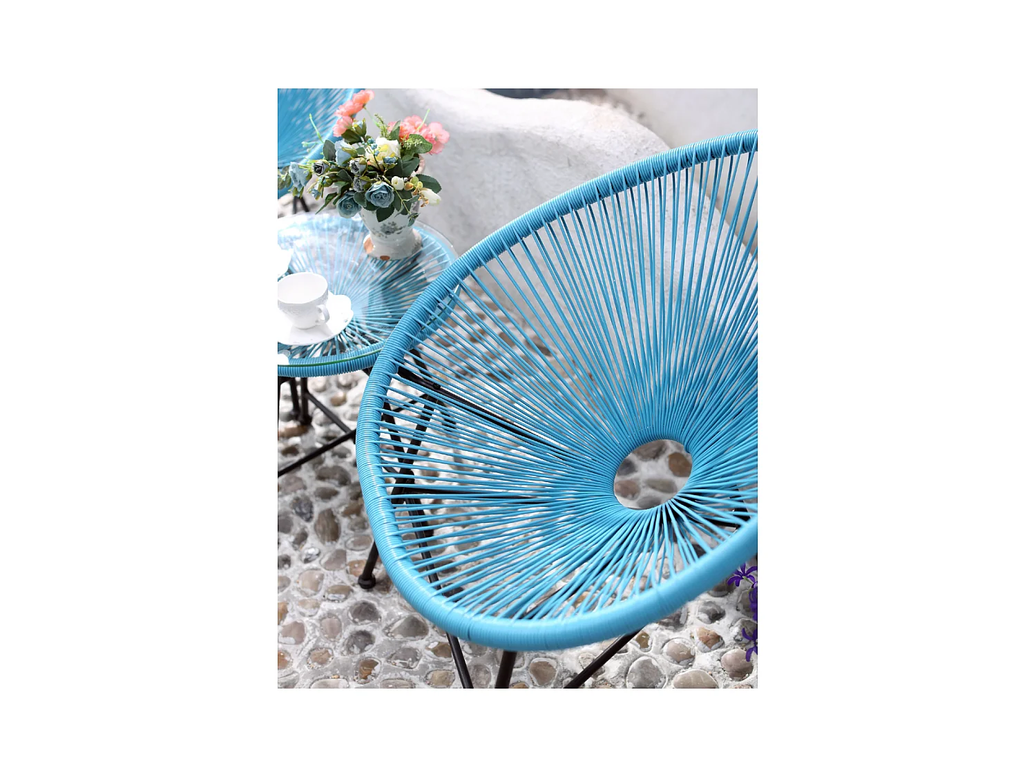 Set di 2 poltrone a forma di uovo + tavolino blu ACAPULCO