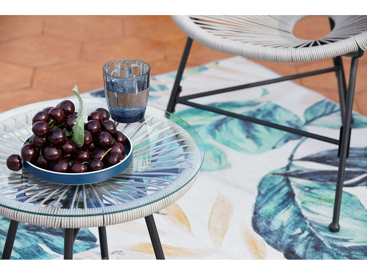 Tuinset 2 eierstoelen + lage tafel lichtgrijs ACAPULCO