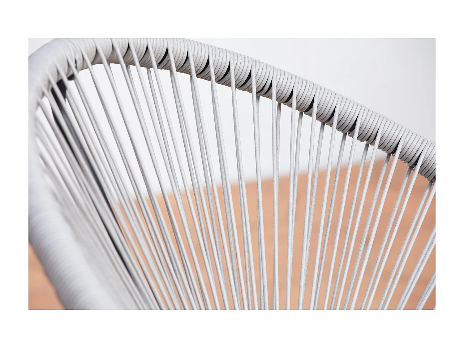 Salon de jardin 2 fauteuils ronds et table basse gris clair ACAPULCO