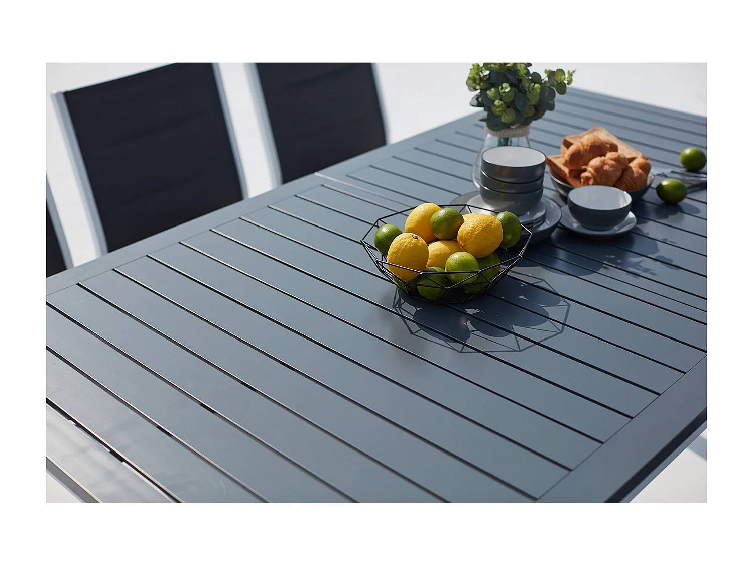 Conjunto de jardín extensible aluminio + 10 asientos textileno blanco AREZZO