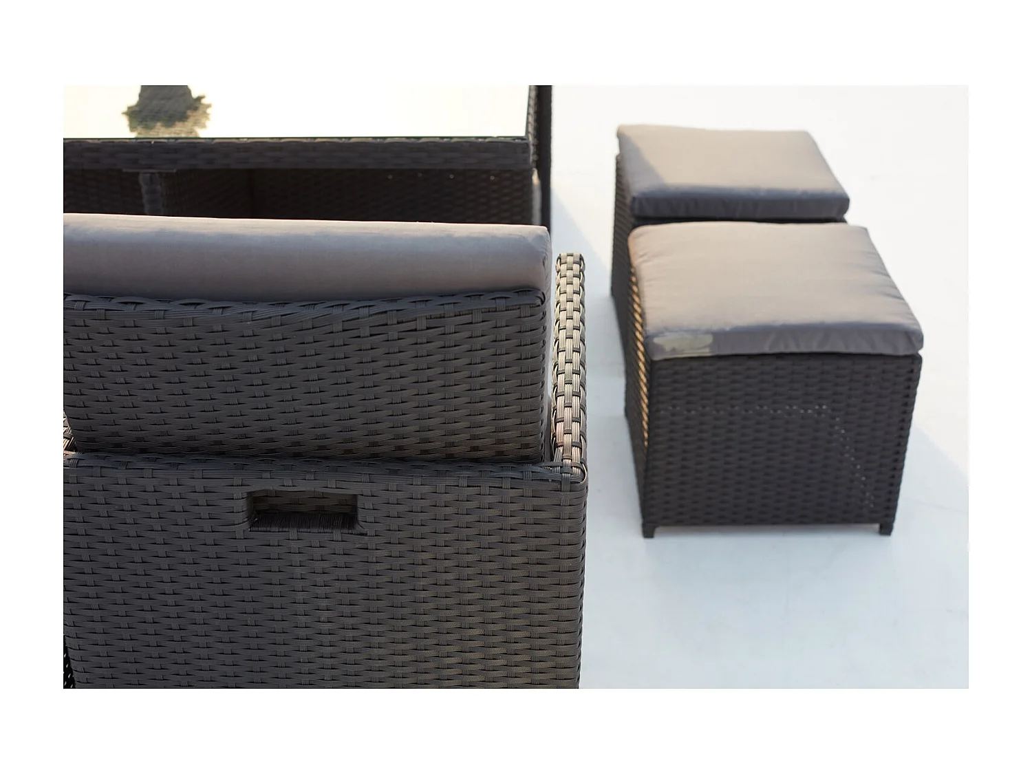 Salón de jardín encastrable 8 plazas de resina trenzada negro/gris MONACO
