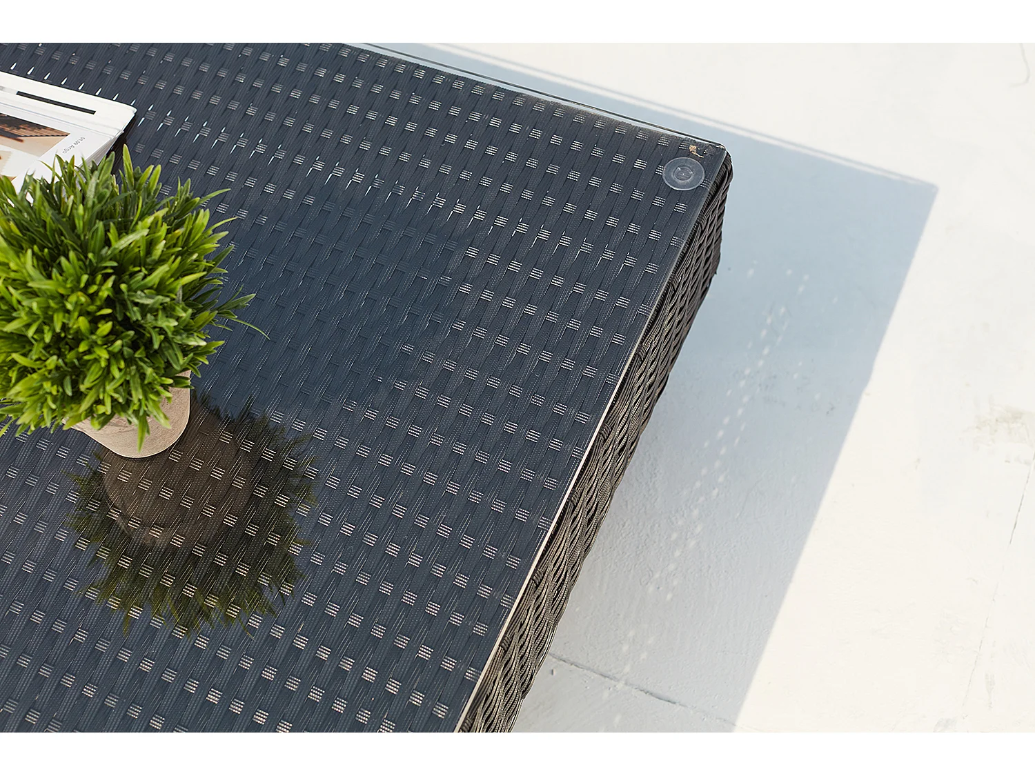 Salon de jardin d'angle 5 places en résine tressée gris AMORGOS