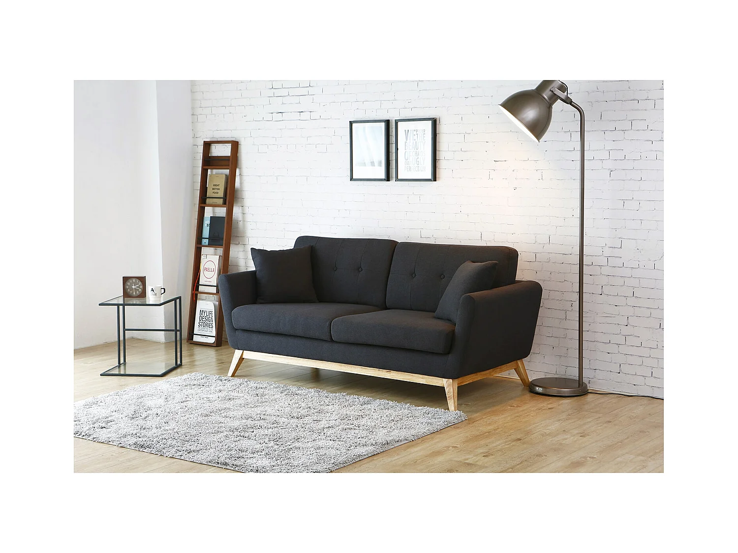 Divano scandinavo 3 posti grigio antracite HOGA