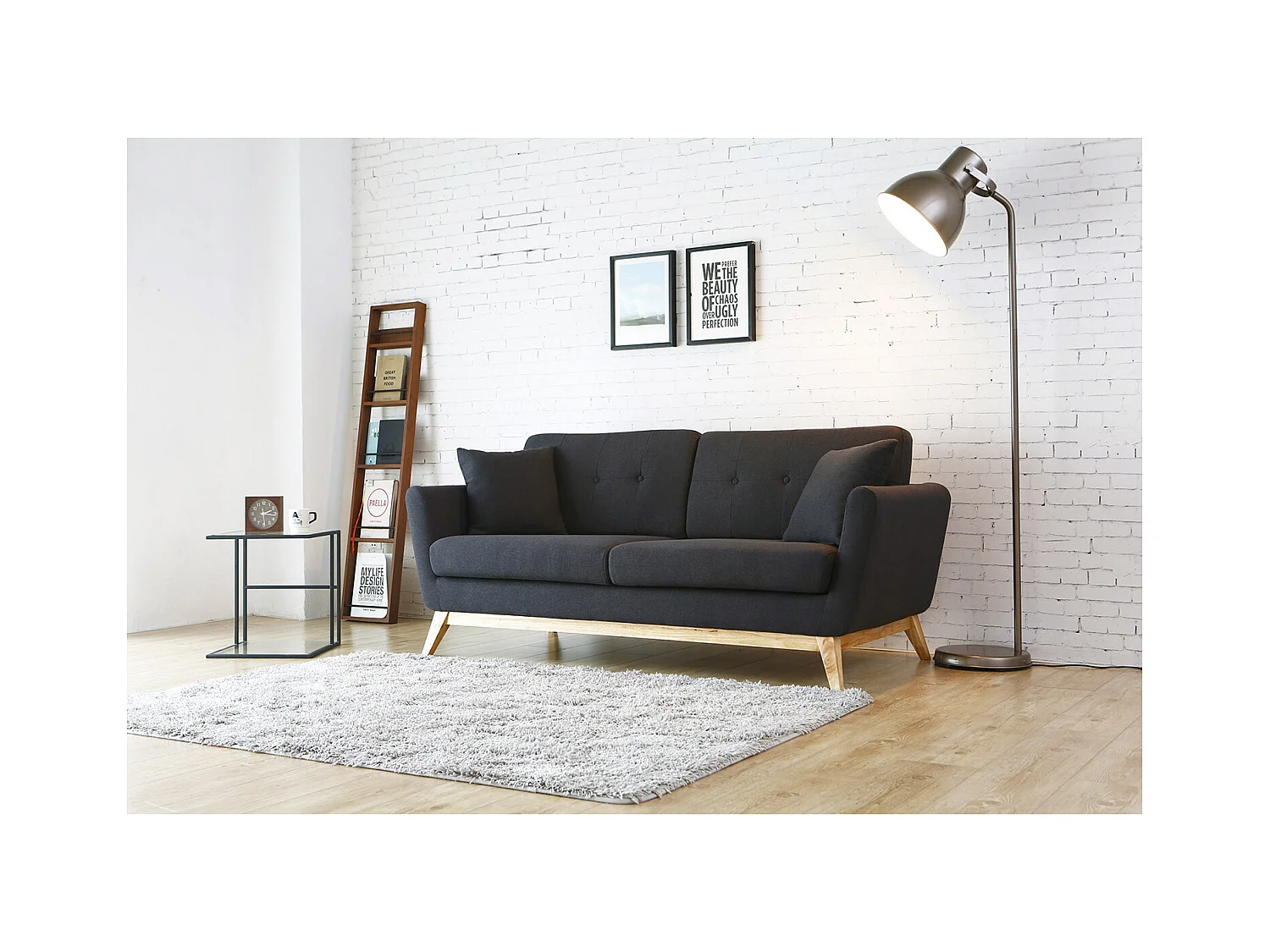 Divano scandinavo 3 posti grigio antracite HOGA