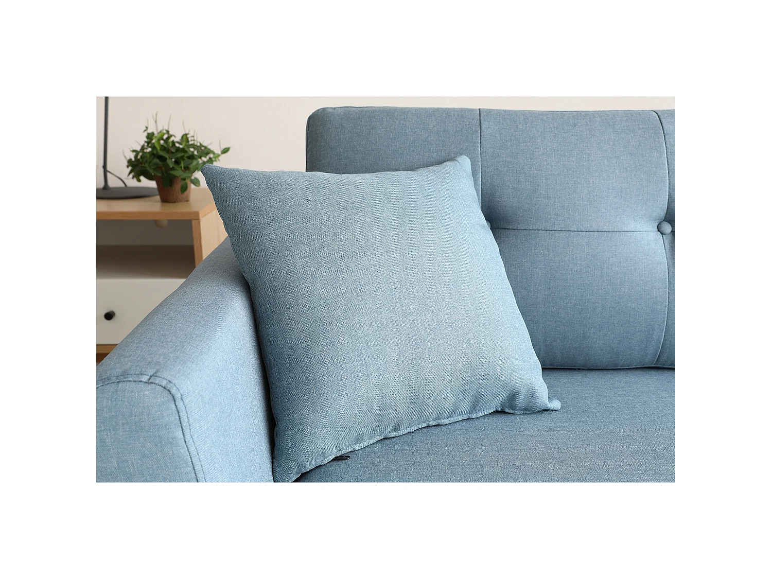 Canapé 3 places scandinave en tissu bleu pastel HOGA