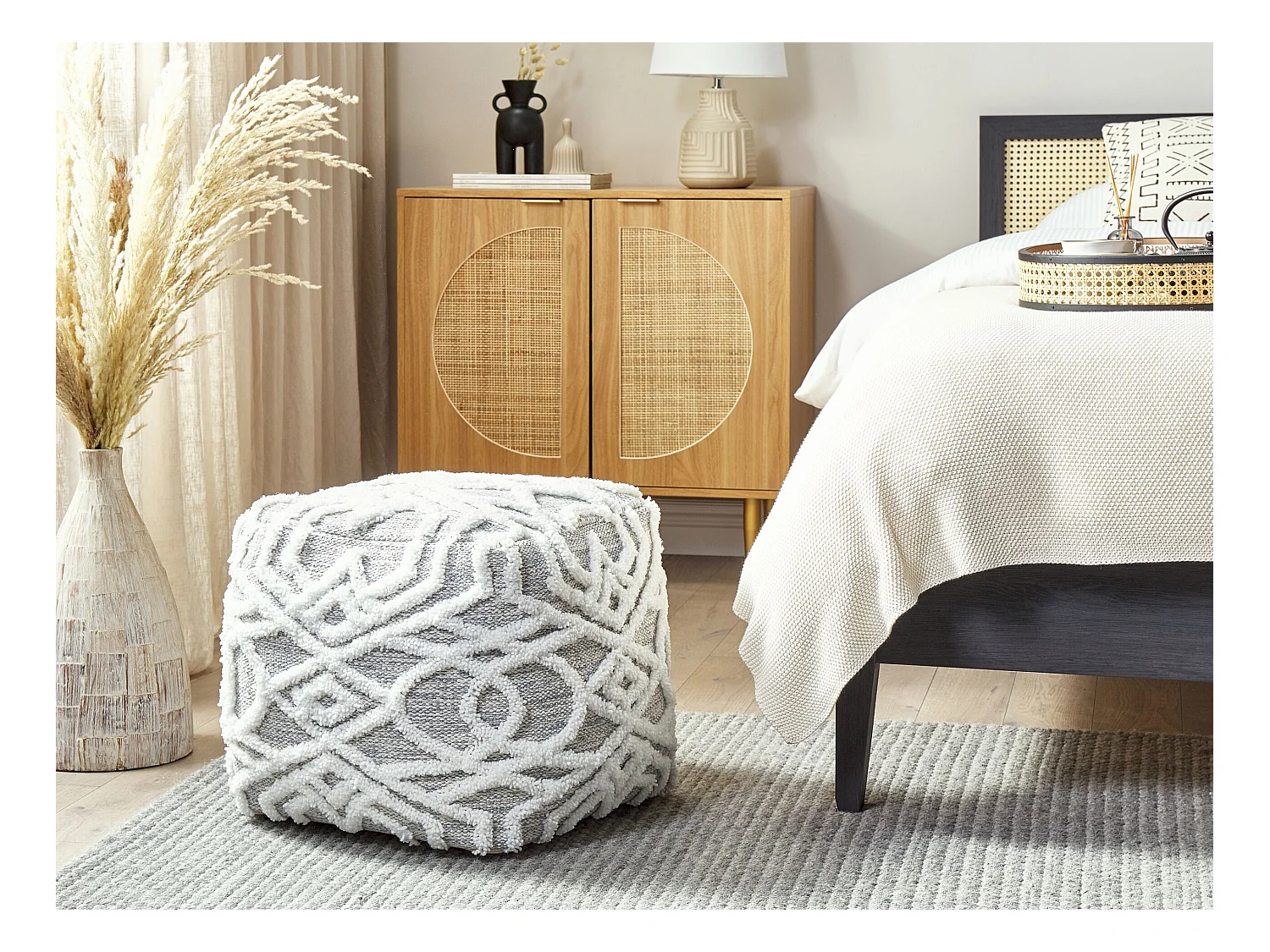 Pouf Baumwolle weiß/grau 40x40x40 cm Sitzkissen Bodenkissen Boho Stil Warangal