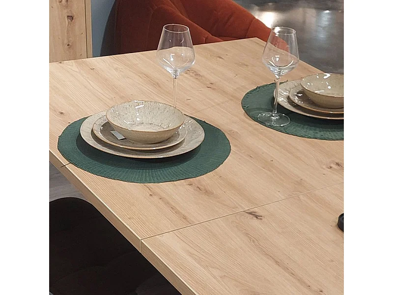 Table extensible 180 à 240 cm décor chêne pieds métal blanc - VERONICA