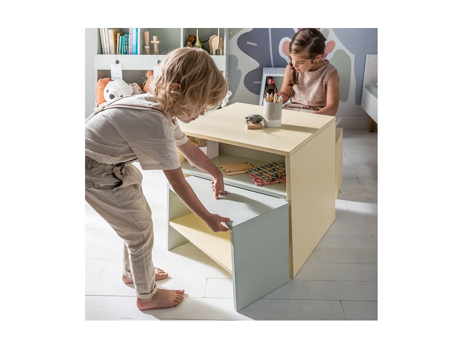 Tabouret enfant empilable avec rangement - L46 cm