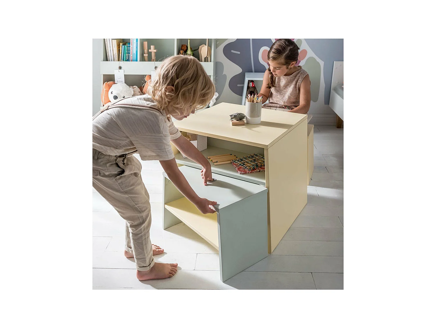 Tabouret enfant empilable avec rangement - L46 cm