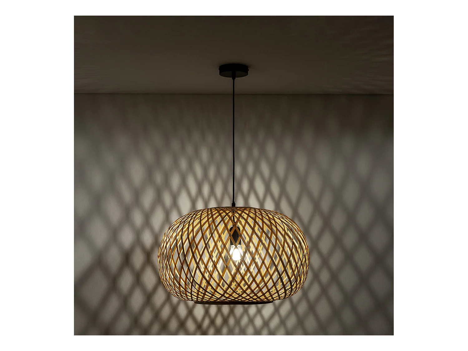 Lampada da soffitto in bambù Nara, diametro 50 cm