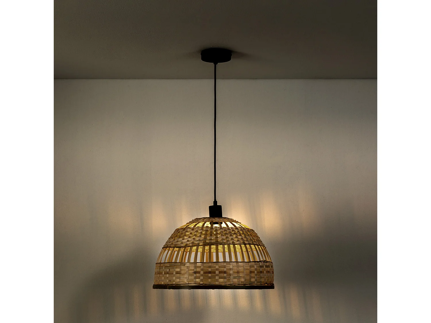 Suspension Suyen en bambou, diamètre 39,5 cm