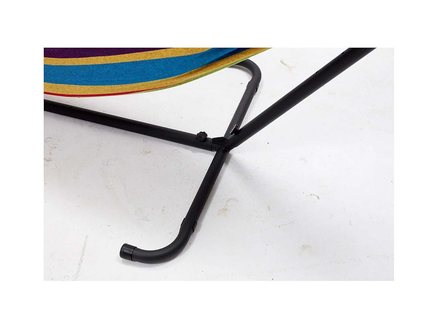 Hangmat met stalen frame in regenboogkleuren van polyester voor volwassenen, bestand tegen weersinvloeden