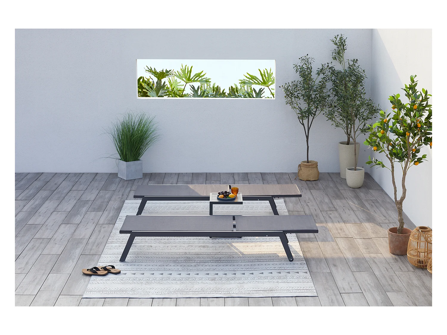 Lot de 2 transats et une table d'appoint gris et noir PRATO