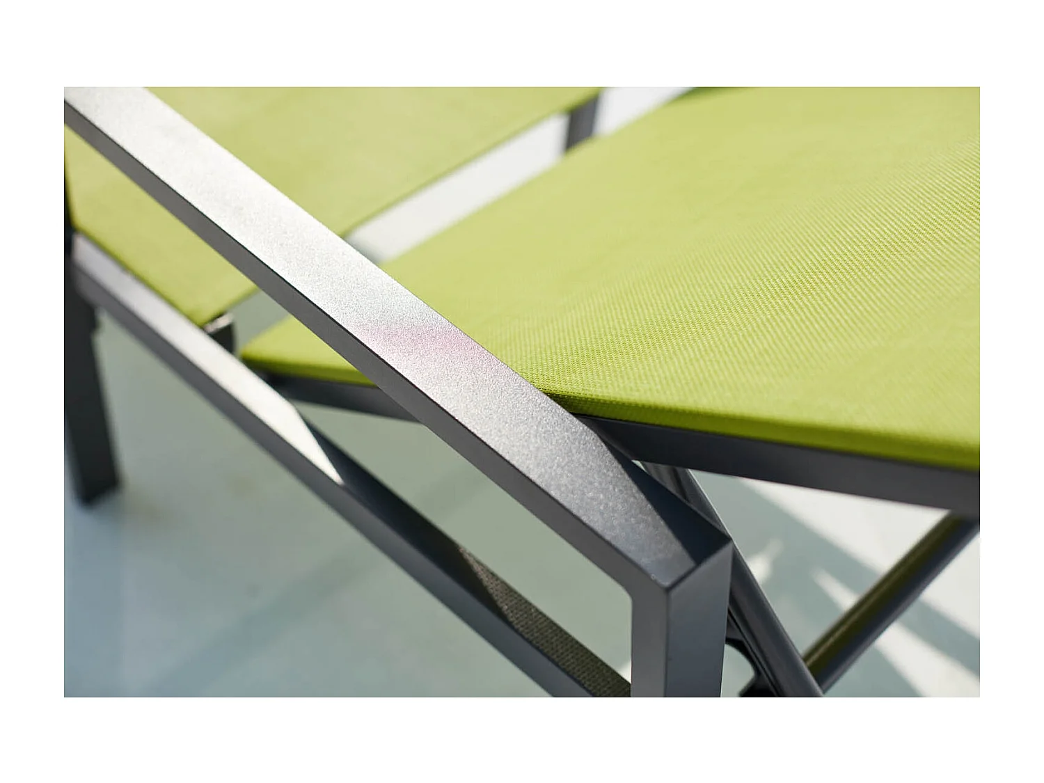 Lot de 2 transats en aluminium gris foncé et vert BARI