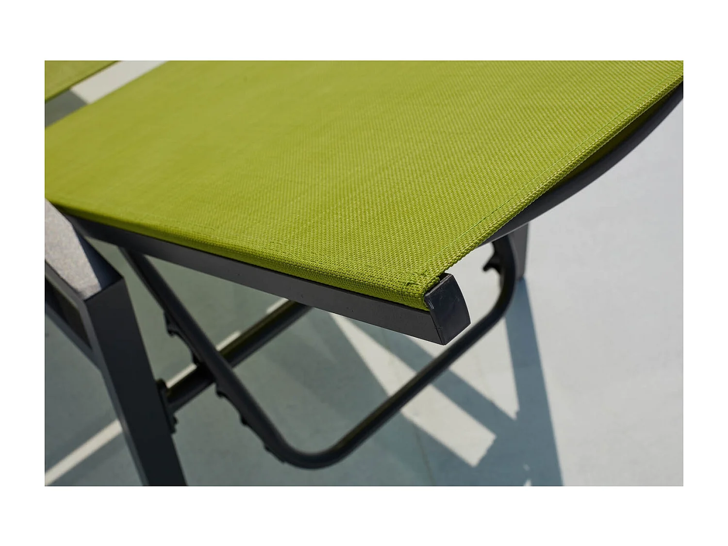 Lot de 2 transats en aluminium gris foncé et vert BARI