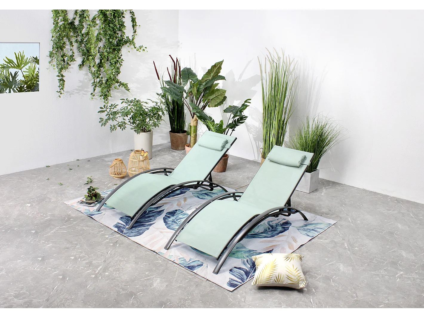 Lot de 2 transats en aluminium et toile PVC vert pastel BAHIA