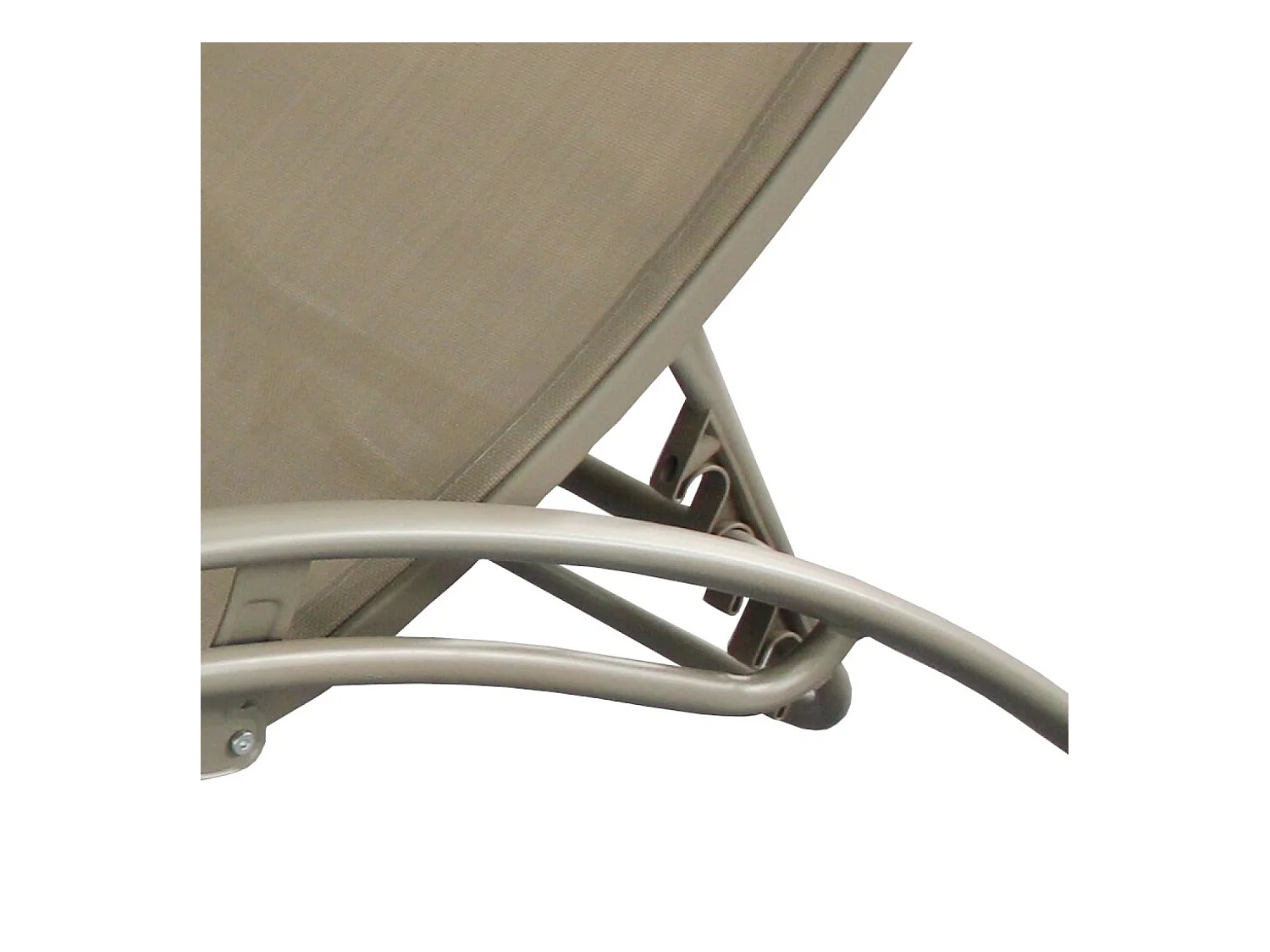 Transat ajustable et empilable avec pieds en acier capuccino LIMEA