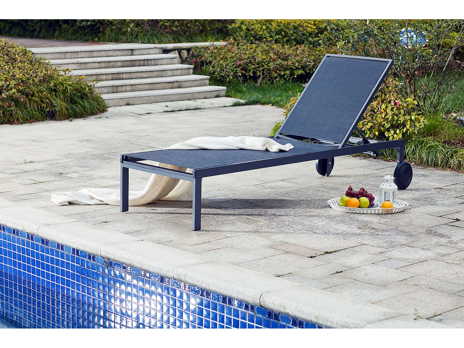 Lot de 2 transats inclinables avec roulettes en aluminium noir CUBA