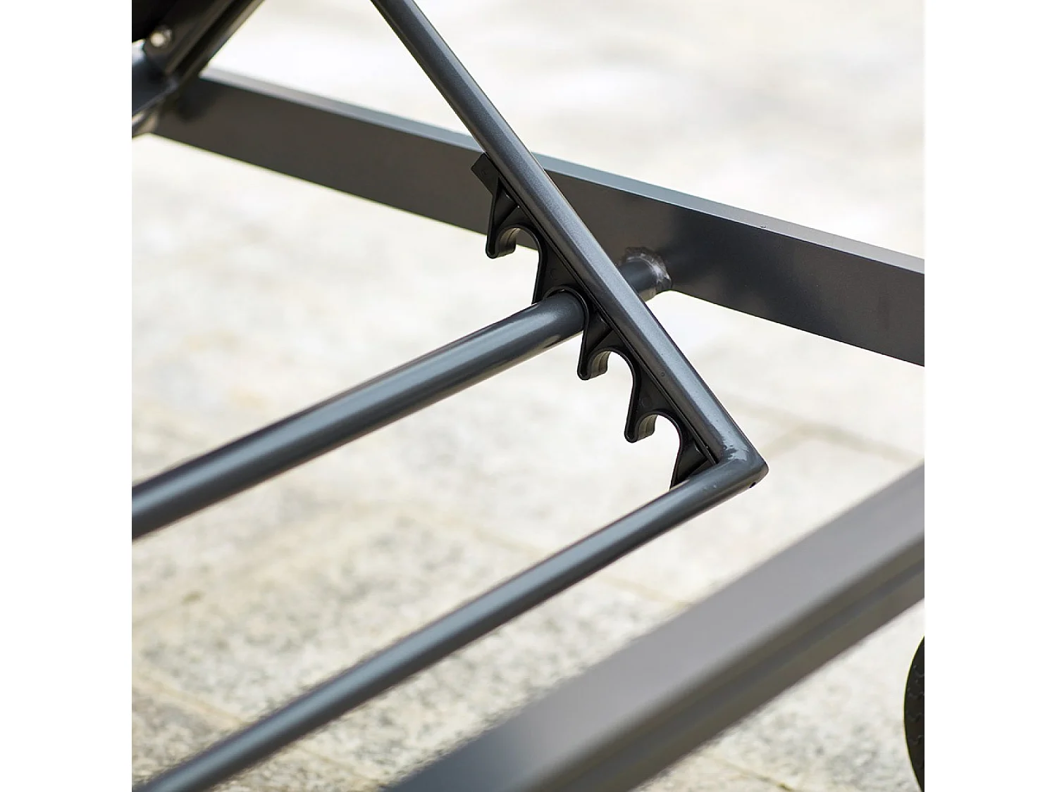 Lot de 2 transats inclinables avec roulettes en aluminium noir CUBA