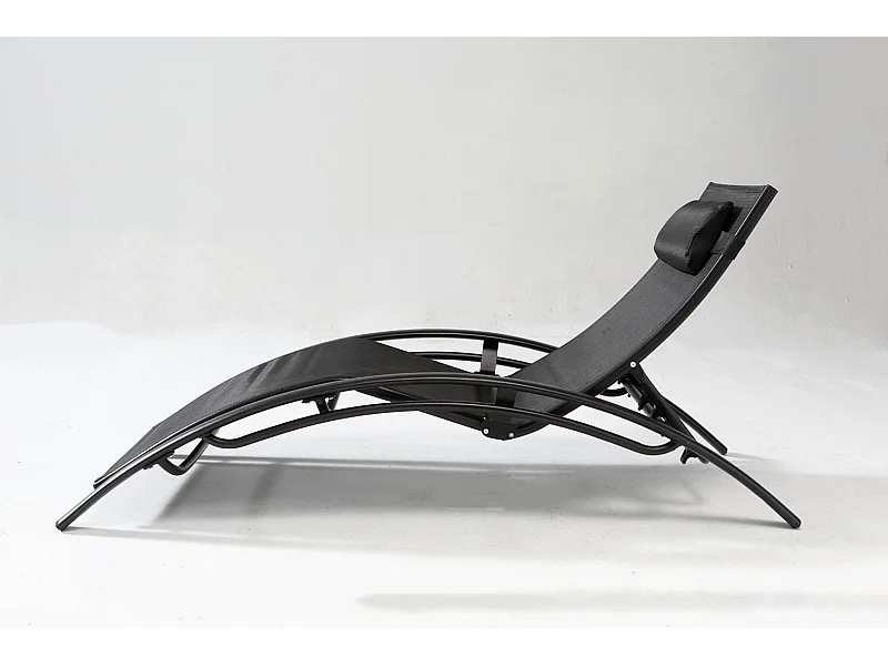 Transat ajustable et empilable avec pieds en acier noir LIMEA