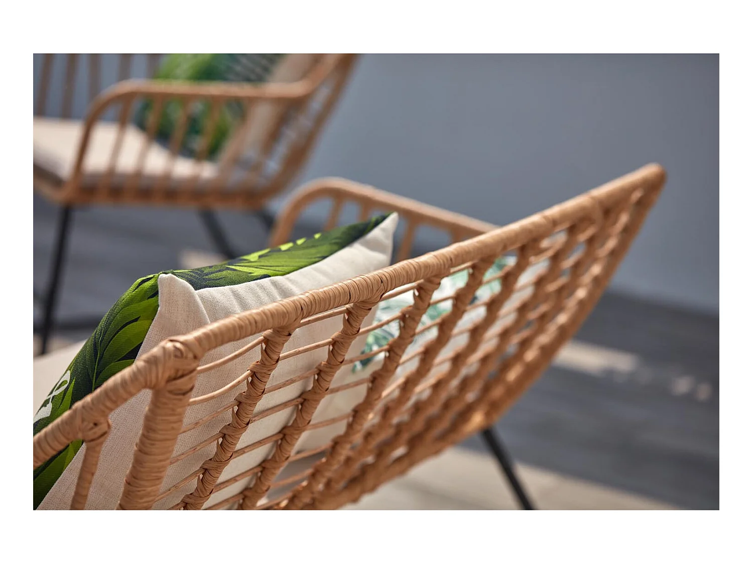 Salotto da balcone 4 posti in resina beige e nero PAREA