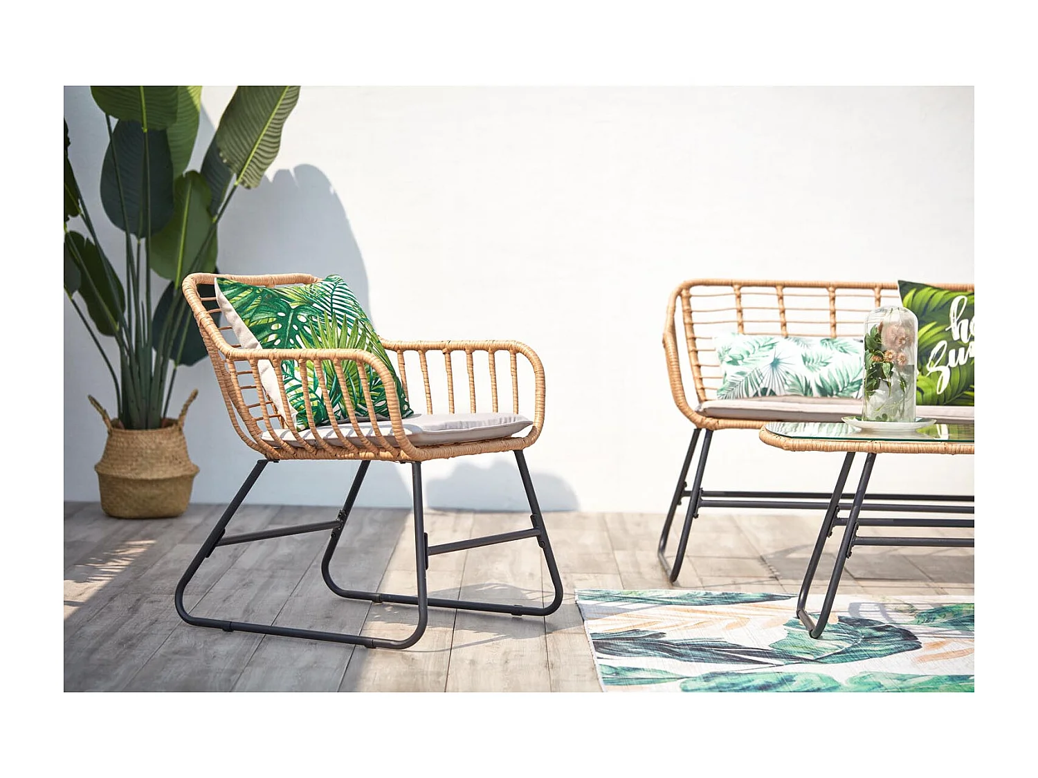 Conjunto para balcón 4 plazas de ratán y acero PAREA