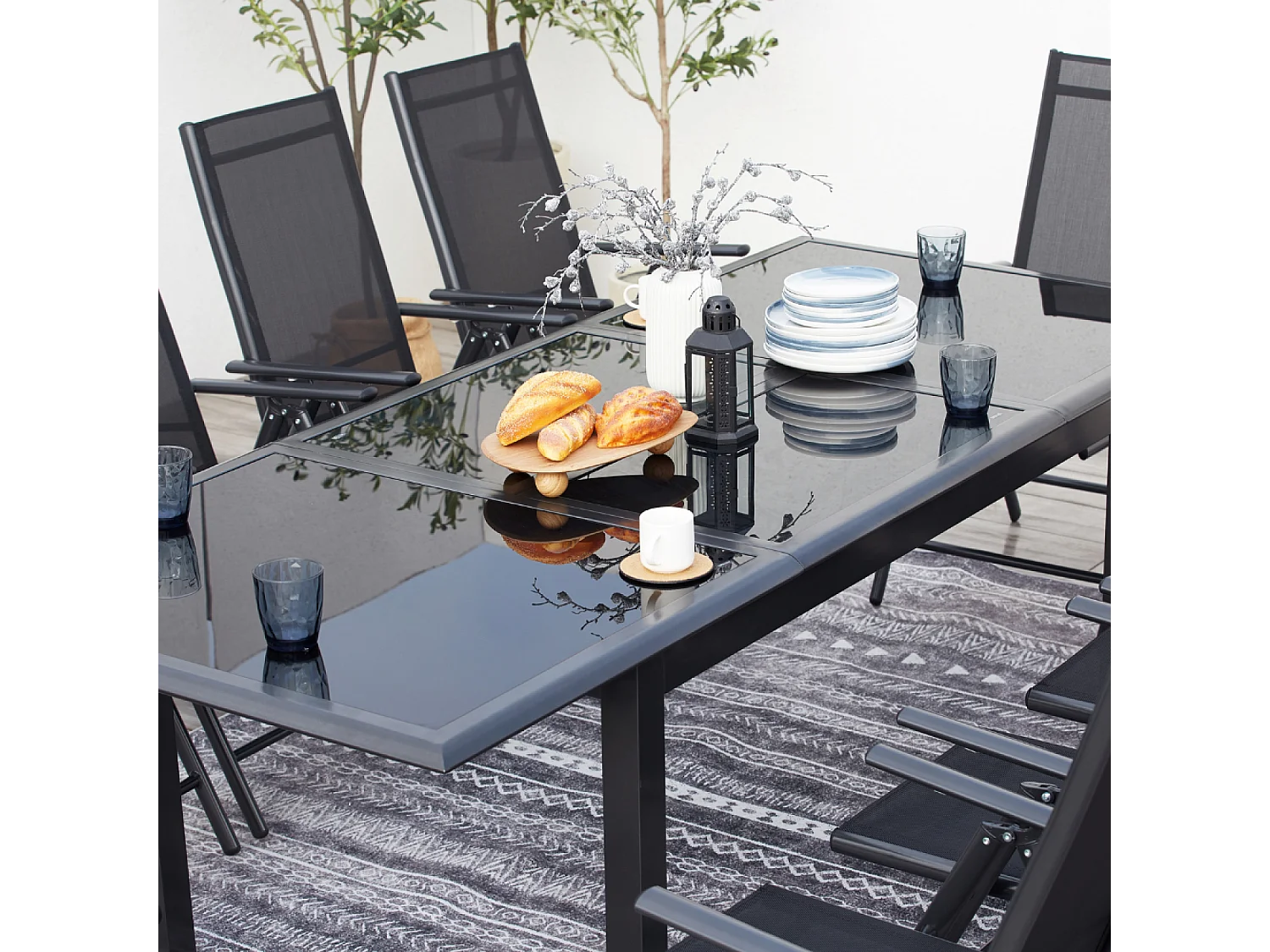 Table de jardin et 10 chaises en aluminium gris RAVENNE