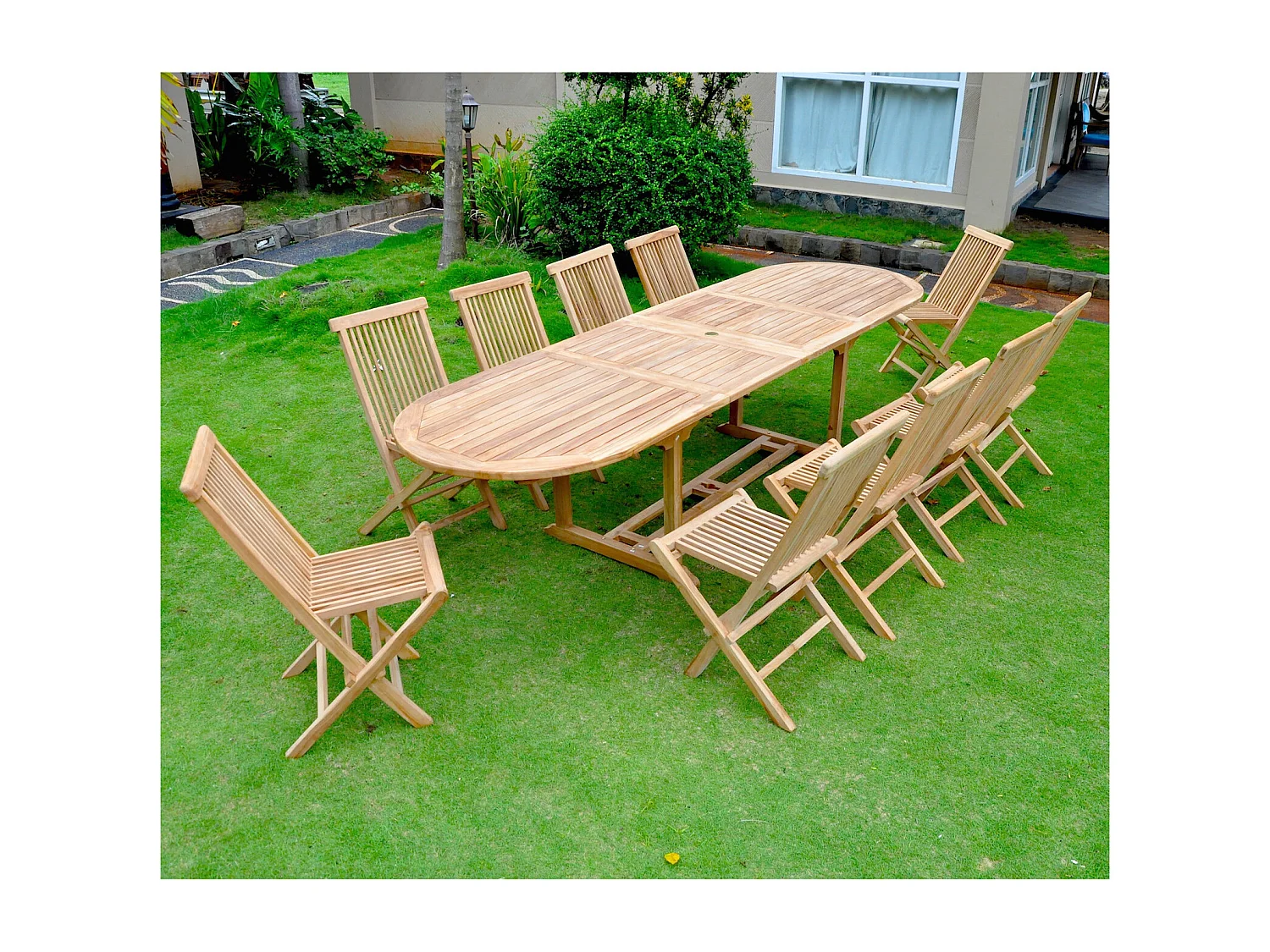 Salon de jardin Teck massif 10-12 personnes - Table ovale + 10 chaises KAJANG