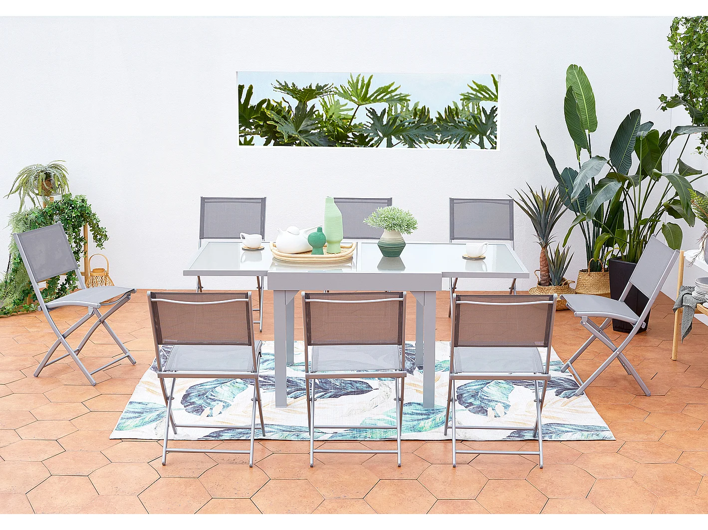 Uitbreidbare aluminium tuinset voor 8 personen + 8 stoelen Molvina