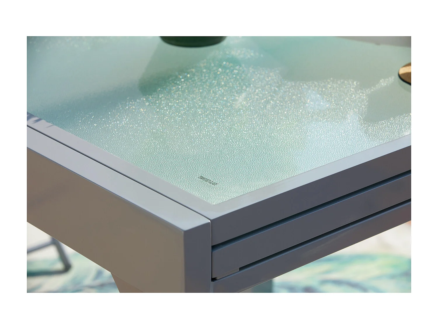 Uitbreidbare aluminium tuinset voor 8 personen + 8 stoelen Molvina