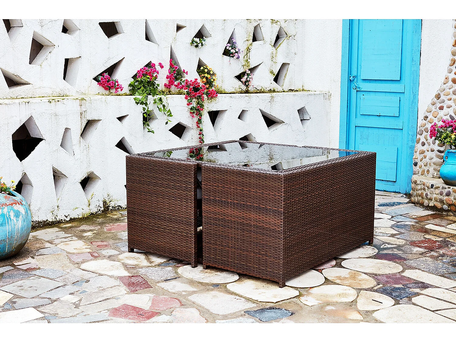 Salon de jardin encastrable 8 places en résine marron- blanc NOUMÉA