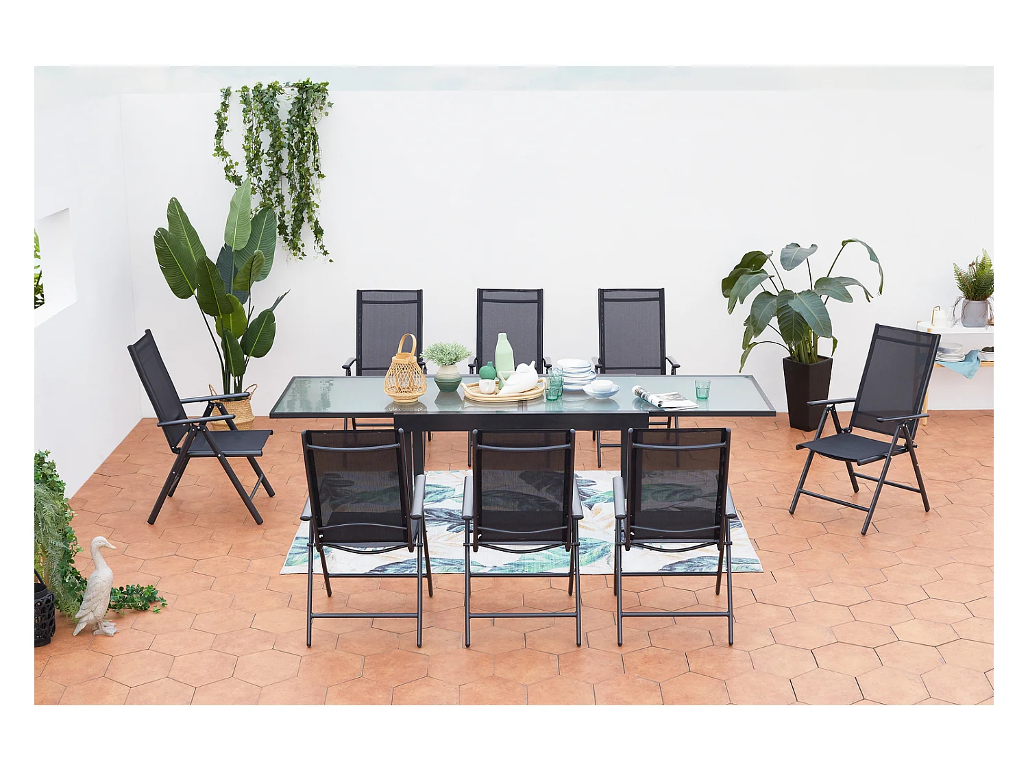 Table de jardin extensible et 8 fauteuils en alu et toile PVC BRESCIA