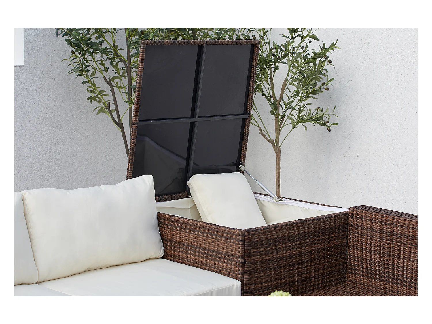 Salon de jardin en résine tressée 4 places avec coffre intégré marron et blanc SILANG