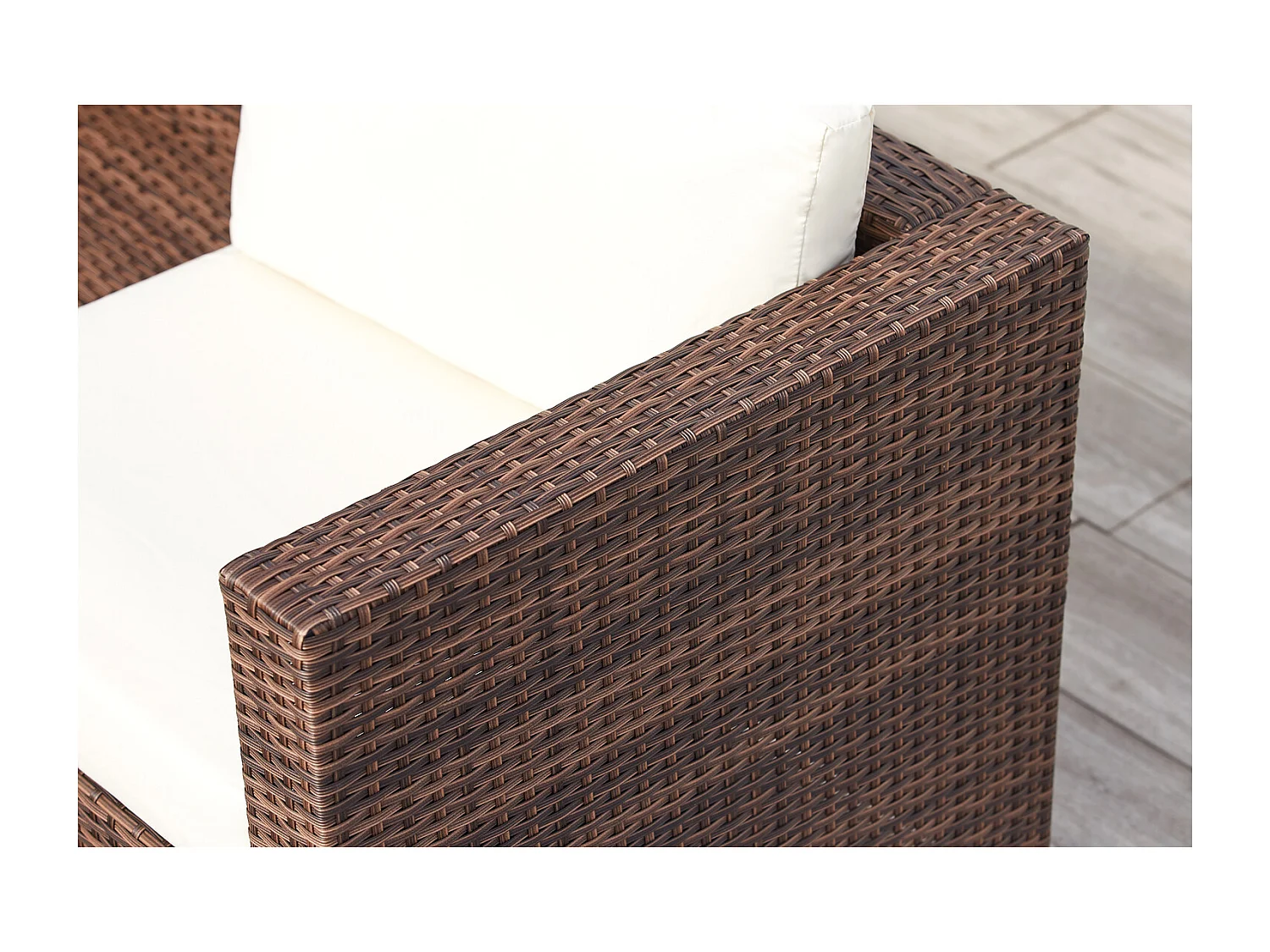 Salon de jardin en résine tressée 4 places avec coffre intégré marron et blanc SILANG