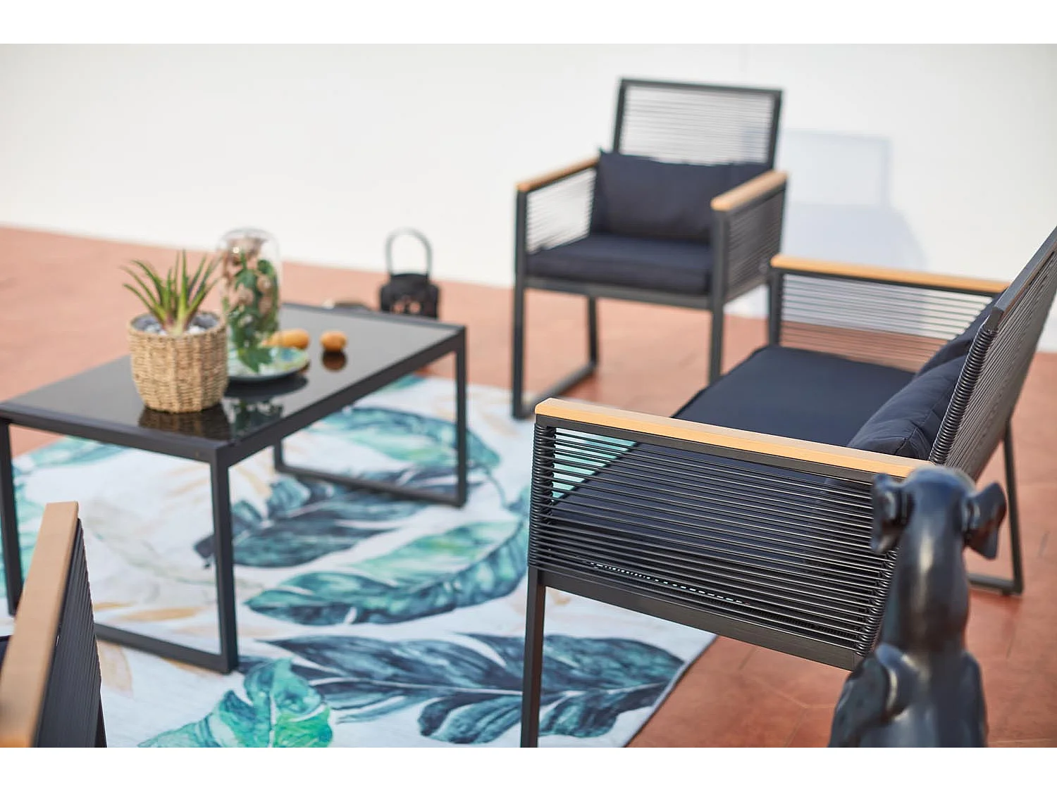 Salon jardin bas noir bois MIHATA