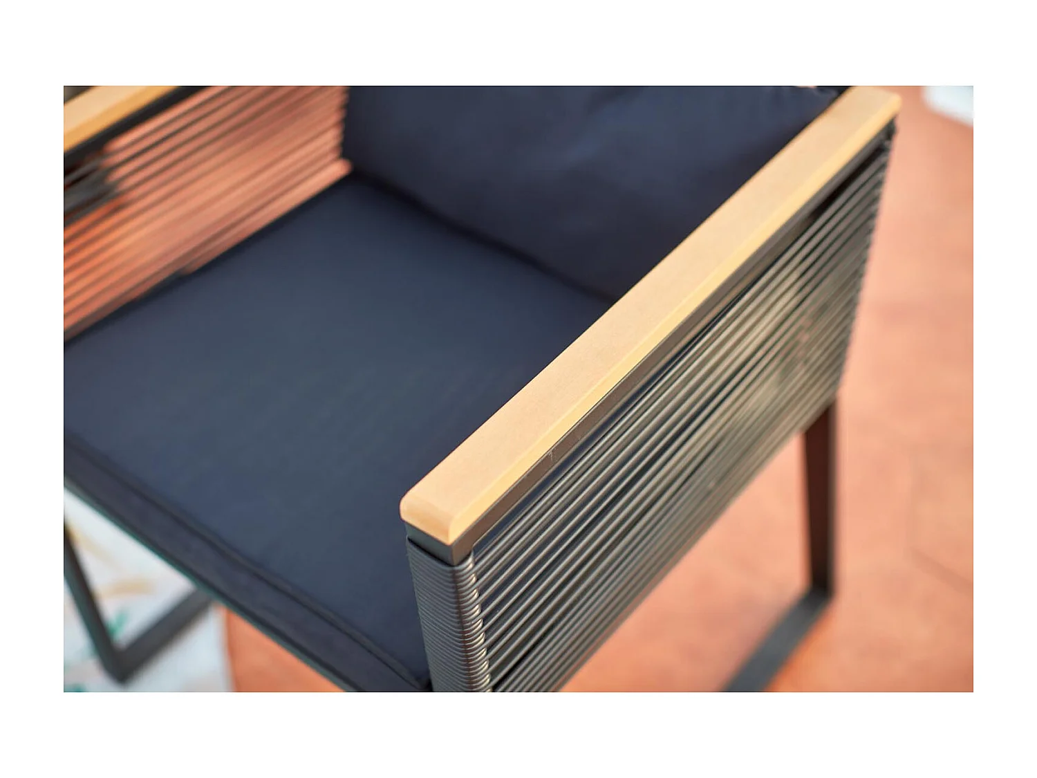 Salotto da giardino basso nero MIHATA